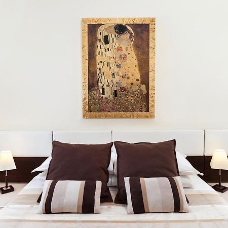 Deseo Depandance Hotell Rom Exteriör bild